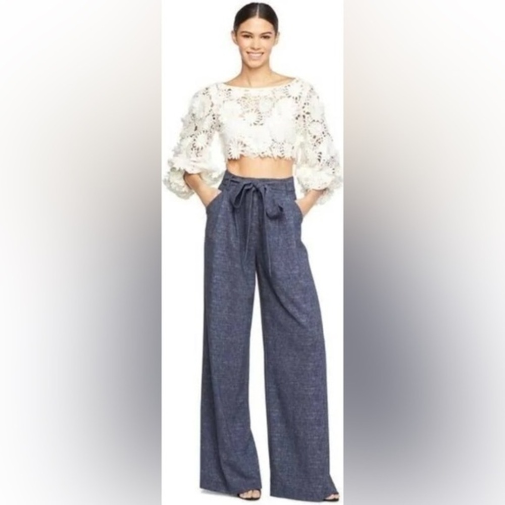 MILLY White 3D Floral Appliqué Crop Top Daisy Bridal Coquette Size 0